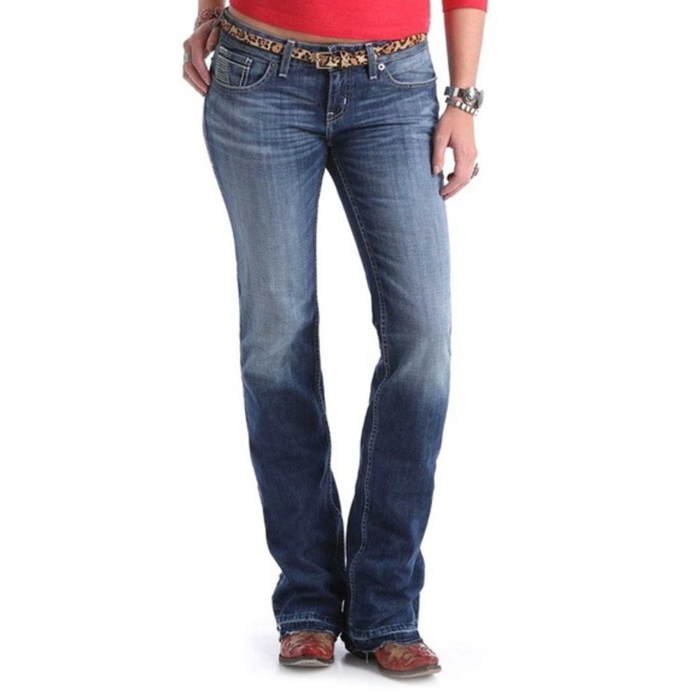 Cruel Abby bootcut jeans. 31 11/s short